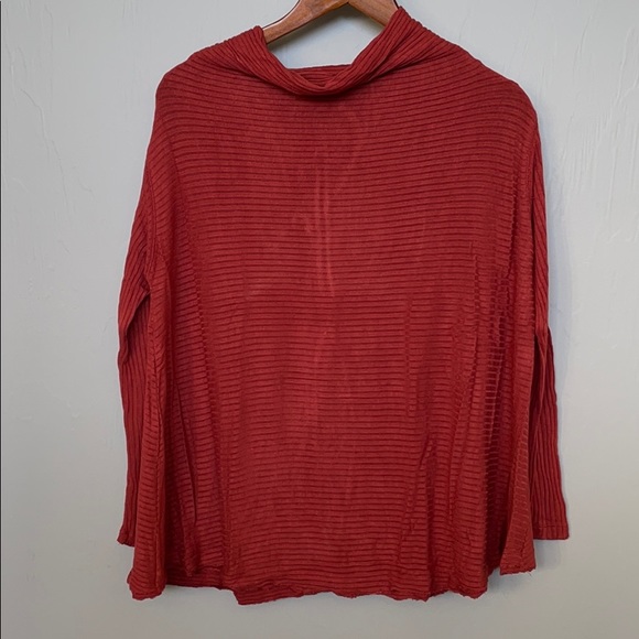 Free People Long Sleeve Sweatshirt - Picture 1 of 2